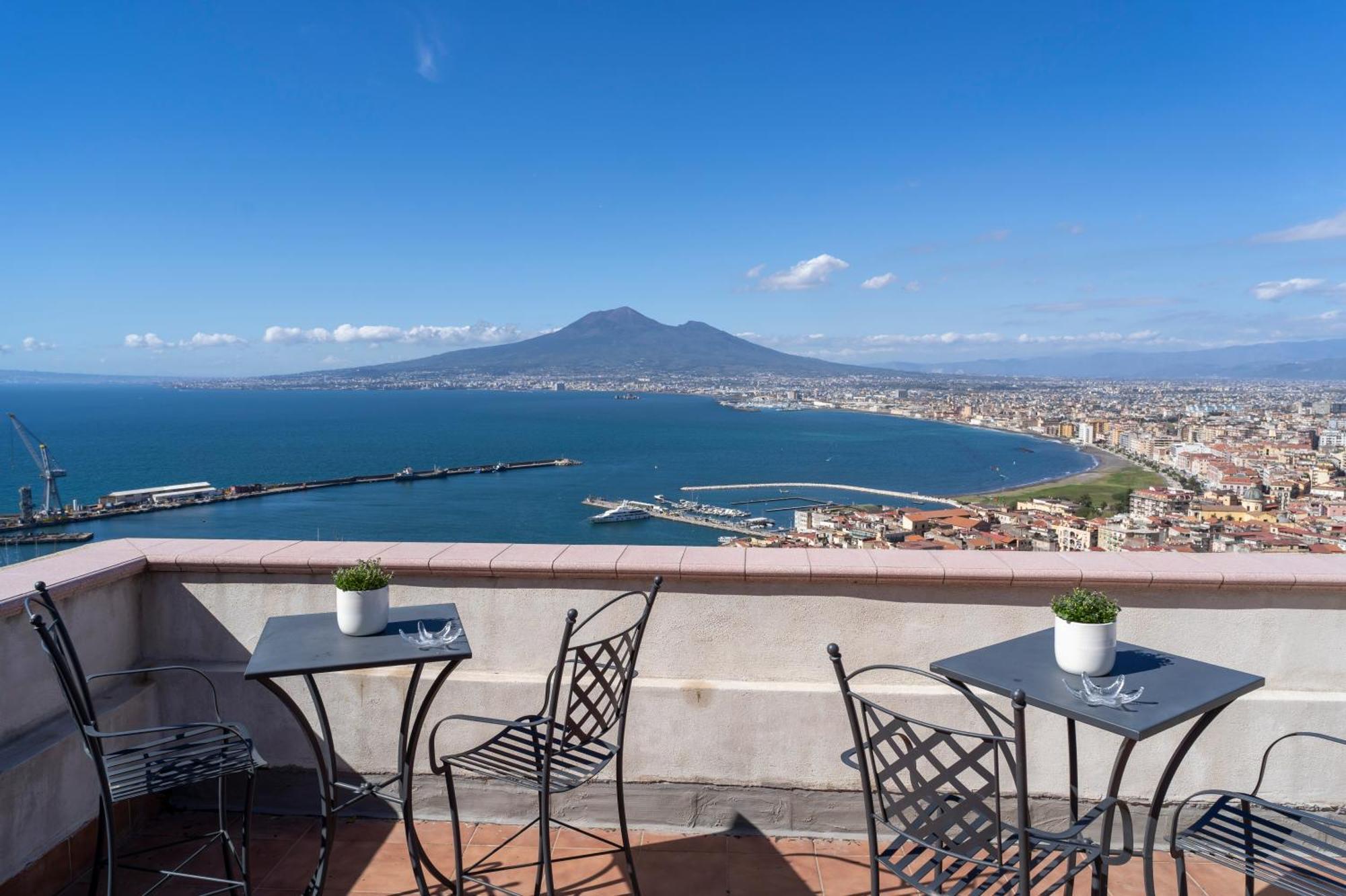 Le Suite Del Castello Castellammare di Stabia Exterior photo